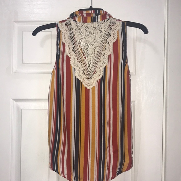 No sleeve tank top - Picture 4 of 4